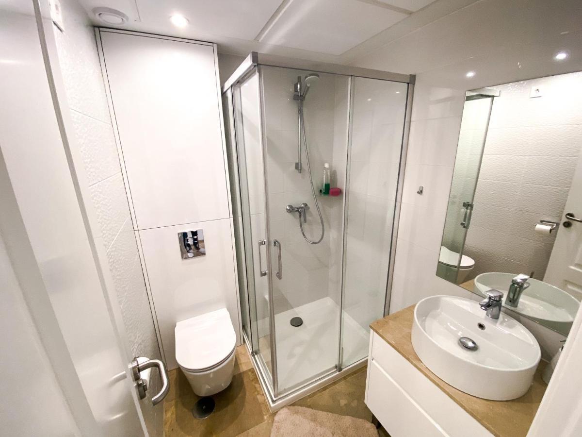 Beautiful New Apartment With Sea View Castillo de Sabinillas Eksteriør billede