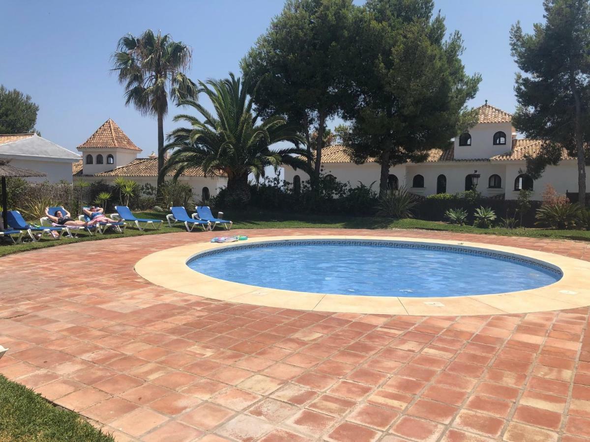 Beautiful New Apartment With Sea View Castillo de Sabinillas Eksteriør billede